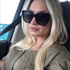 Meet your Posher, Erika